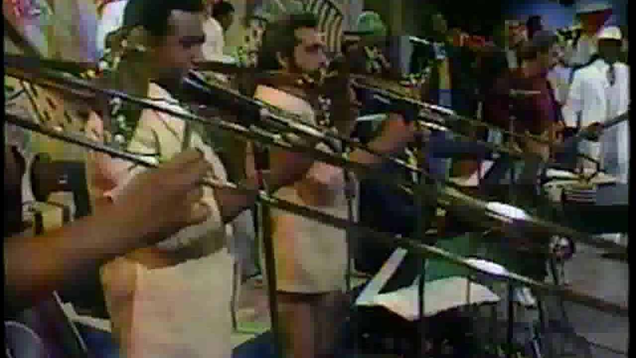 Los Van Van Voy Detras De Ese Mulo em vivo