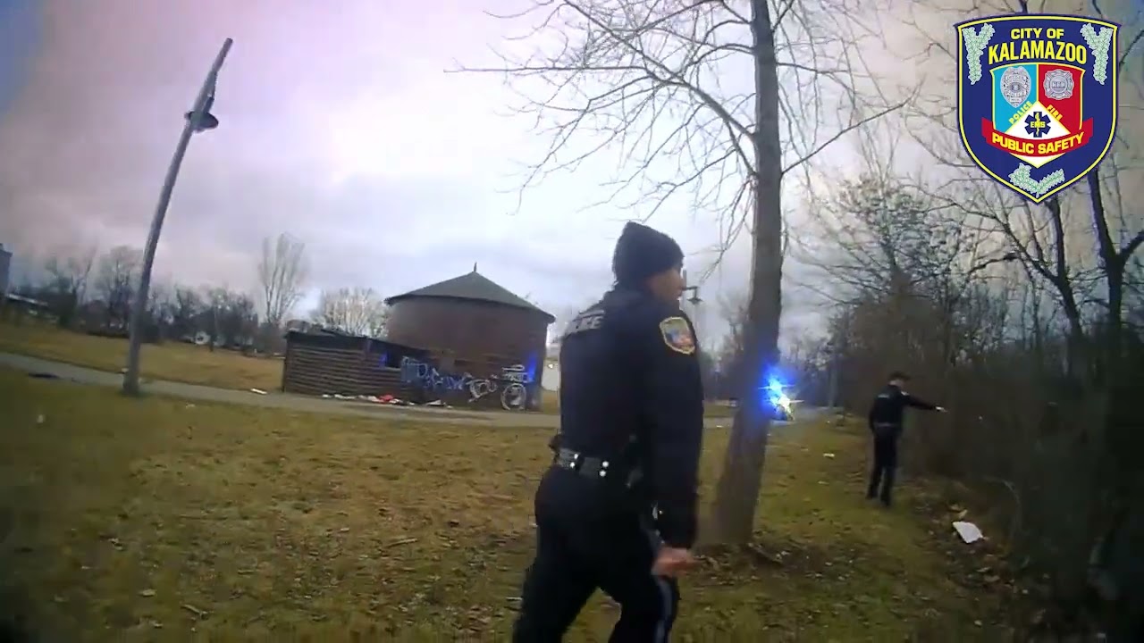Person flees police by jumping into Kalamazoo River