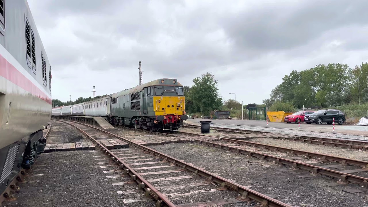31452 shunting Yarmouth Vauxhall Sidings