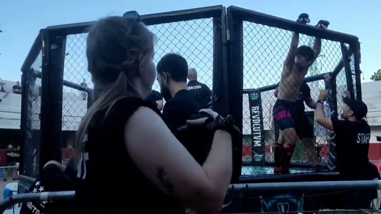 PELEA MARIUS! Navaconcejo, Plasencia. Debut con 16 años!  Marius✓Alejandro #MMA MEDINA# 26-08-2023