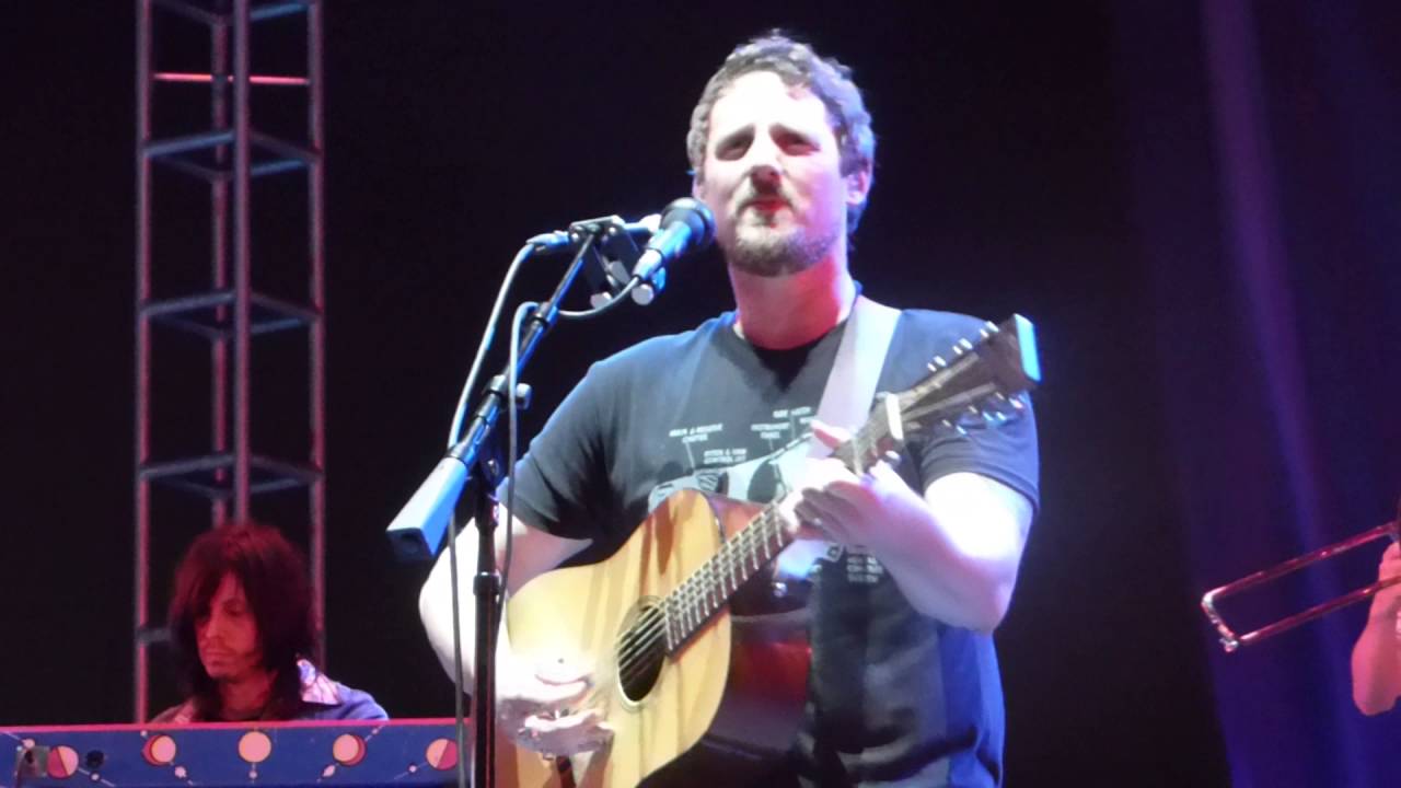 Sturgill Simpson - Just Let Go (Houston 05.10.16) HD