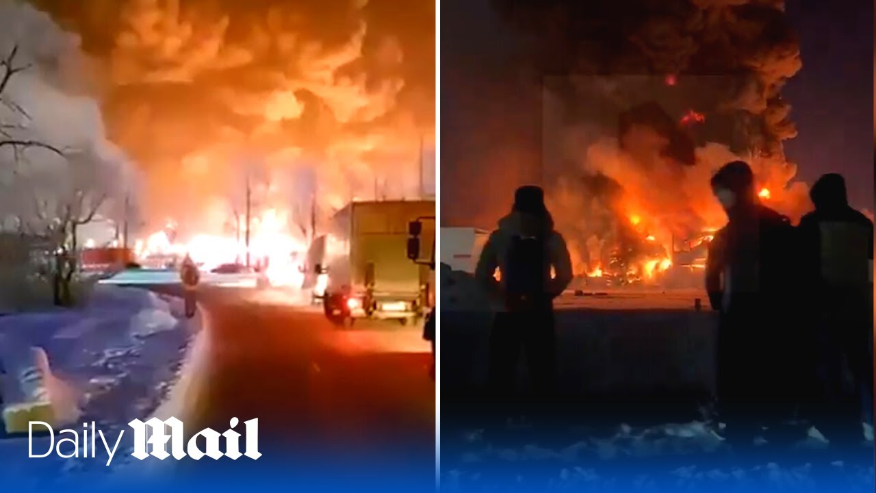 St. Petersburg inferno: 70 thousand square meter fire spreads across 'Wildberries' warehouse