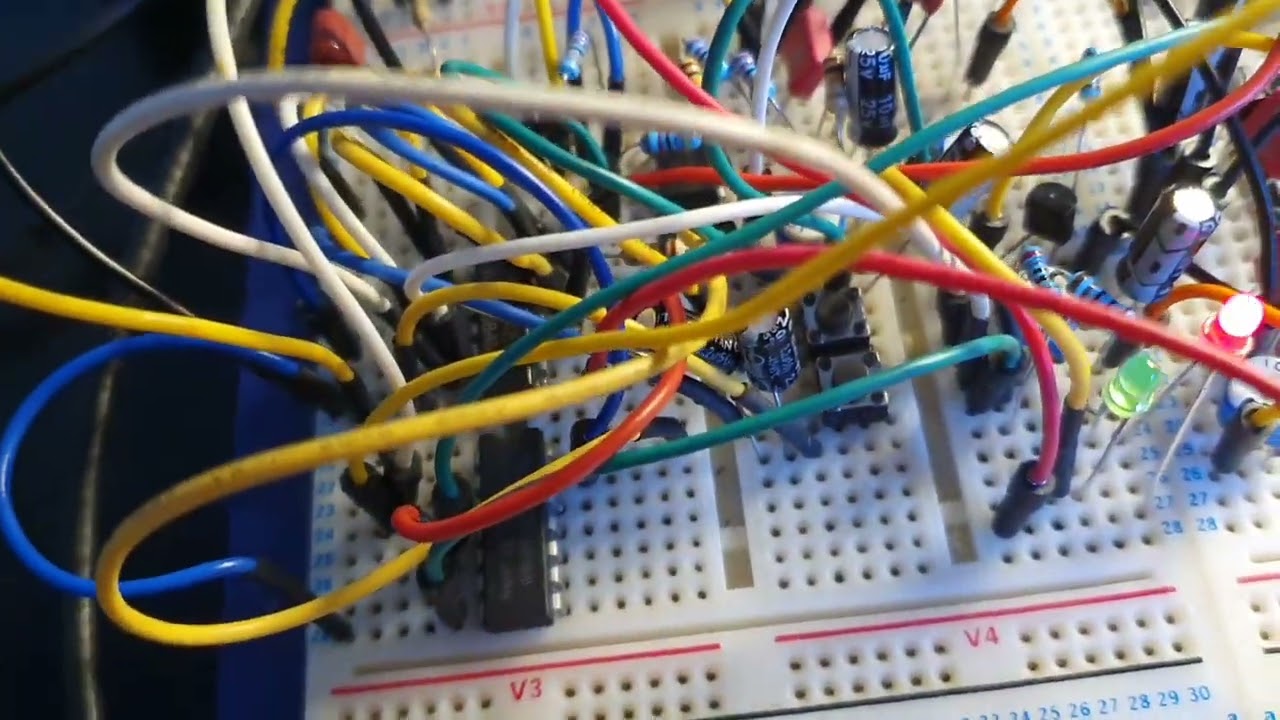Prototype PT2399 based pedal with Modulation and digital switching.