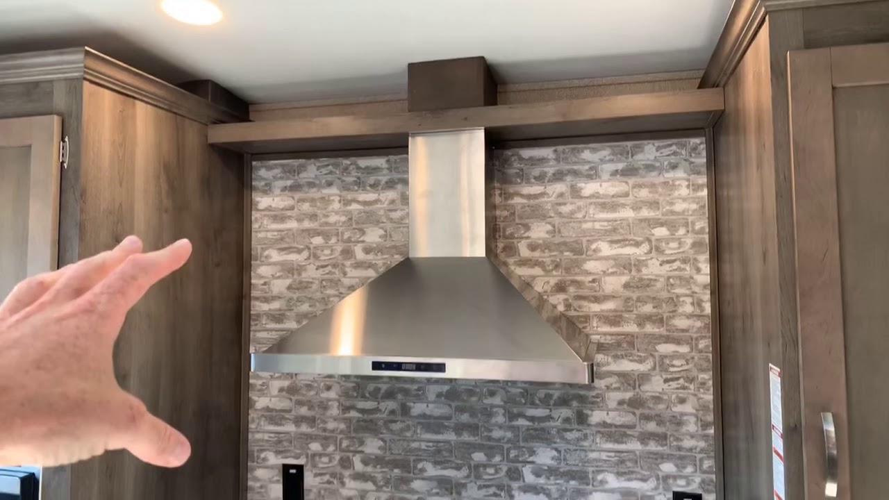 Full Profile Fifth Wheel, 4 Slides, Outside Kitchen, Amazing Kitchen! Keystone Sprinter 3550FWMLS