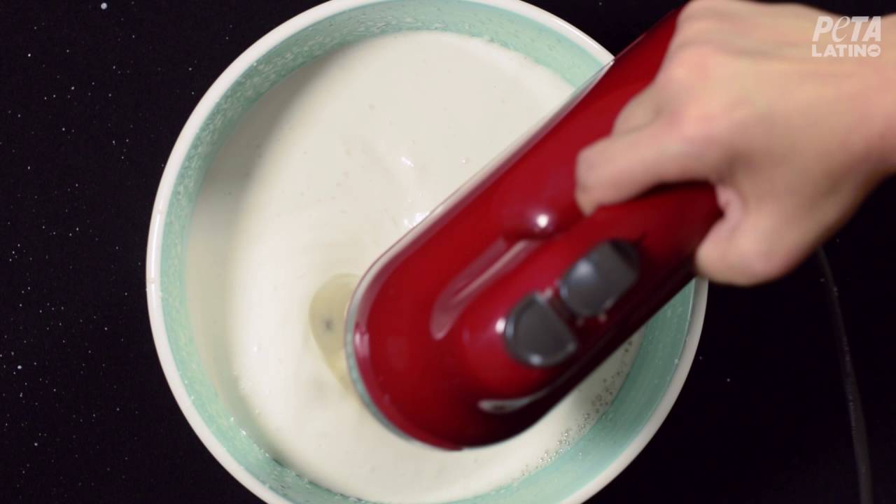 C&oacute;mo hacer crema batida con aquafaba en 2 pasos
