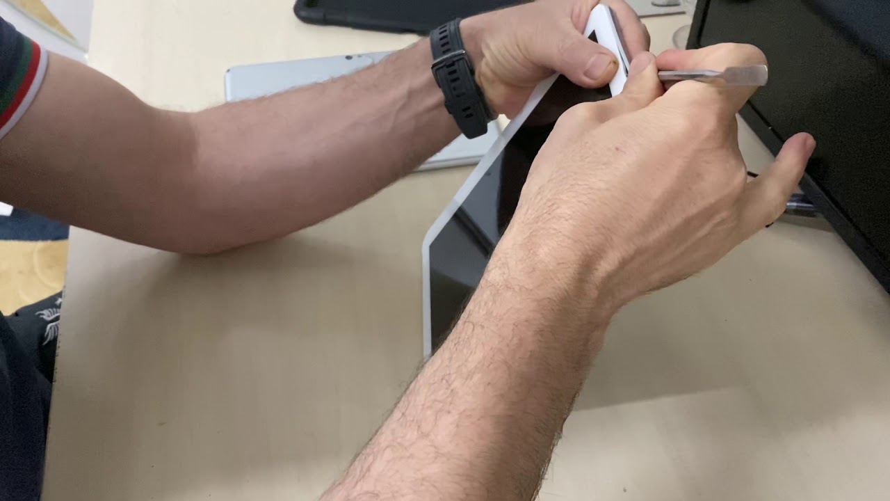 Tablet Arka Kapak Nasıl sökülür