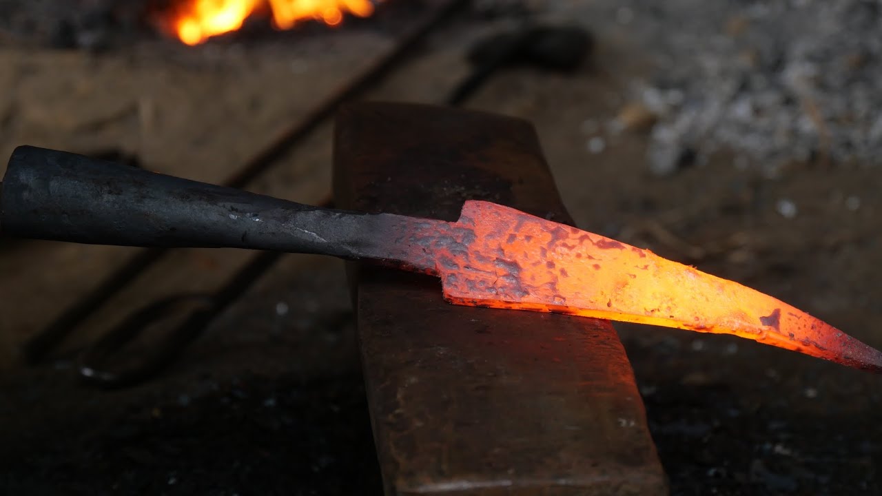 Blacksmith ~ Amazing way to make a spear
