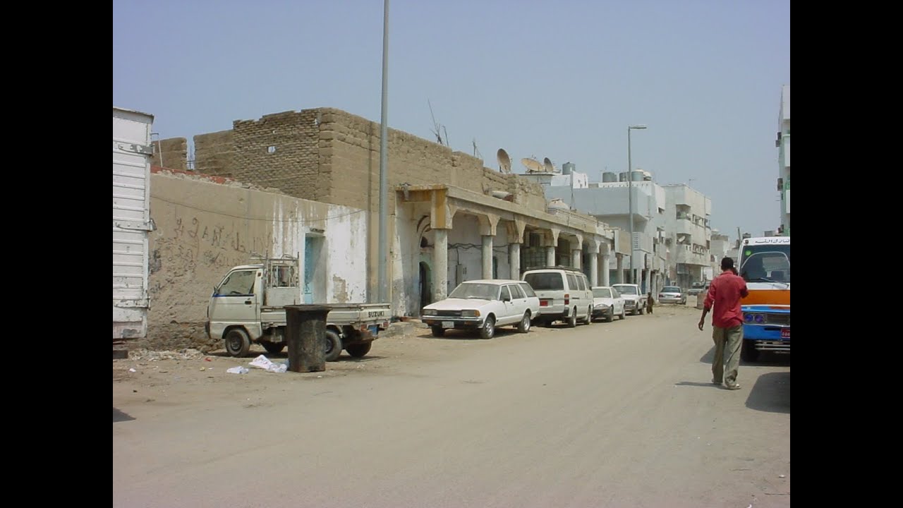 لقاء مع الأستاذ صالح المسند وحديثه عن ذكريات حارة الهنداوية بجدة - الجزء الأول