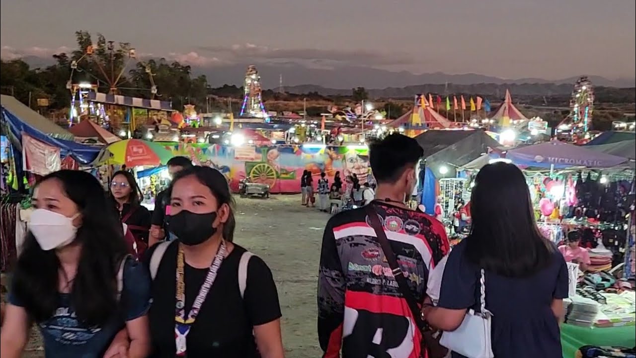 LAOAG CITY FIESTA BAZAAR SA ILALIM NG TULAY