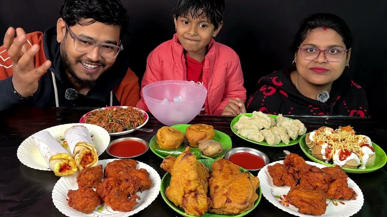 unlimited fastfood eating challenge momo chicken pokora bread chop eggroll fuchka