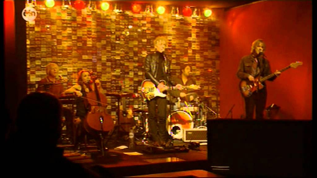 Spinvis - Twee Meisjes / Bagagedrager Mashup (Live in De Laatste Show)