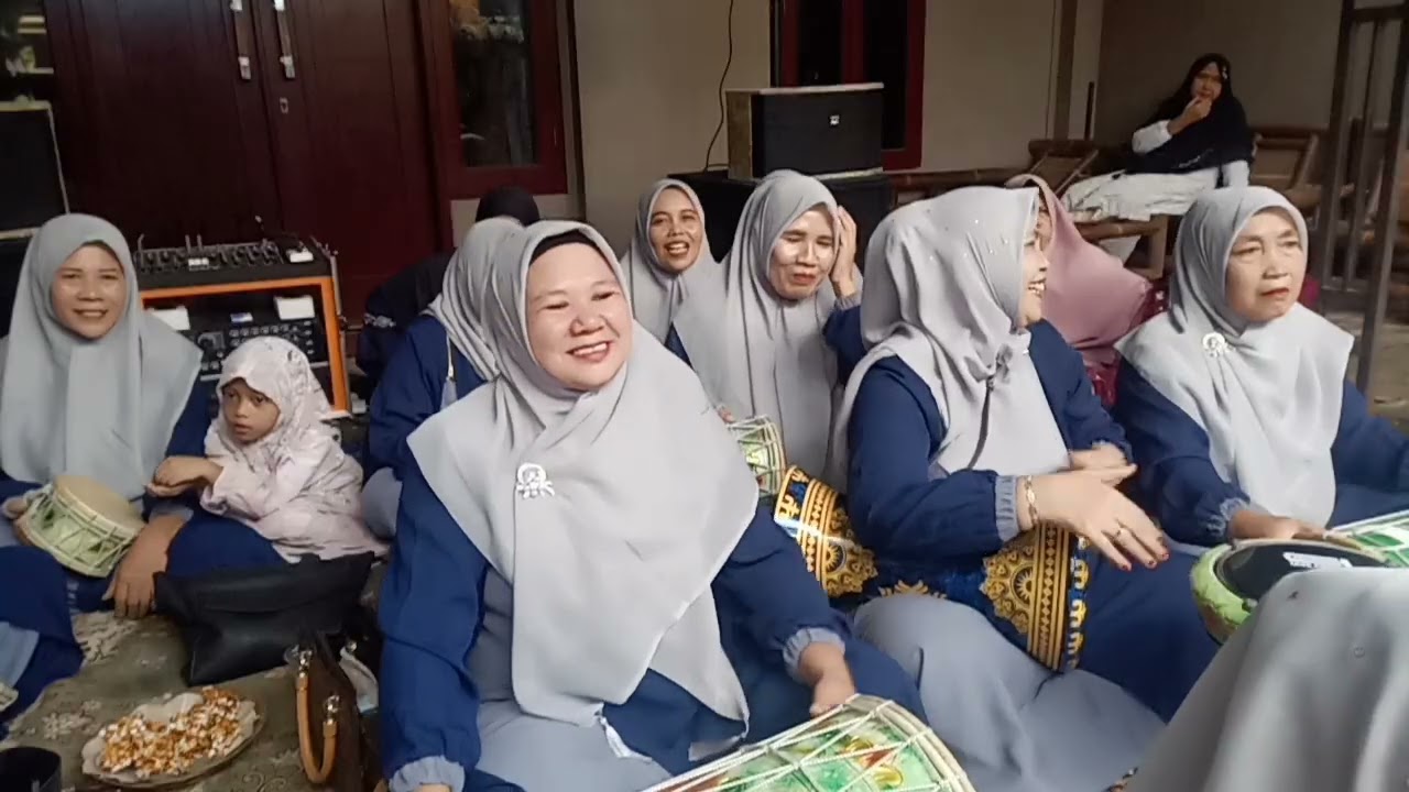 Gaya baru... Pantun pengantin wkwkwkwk