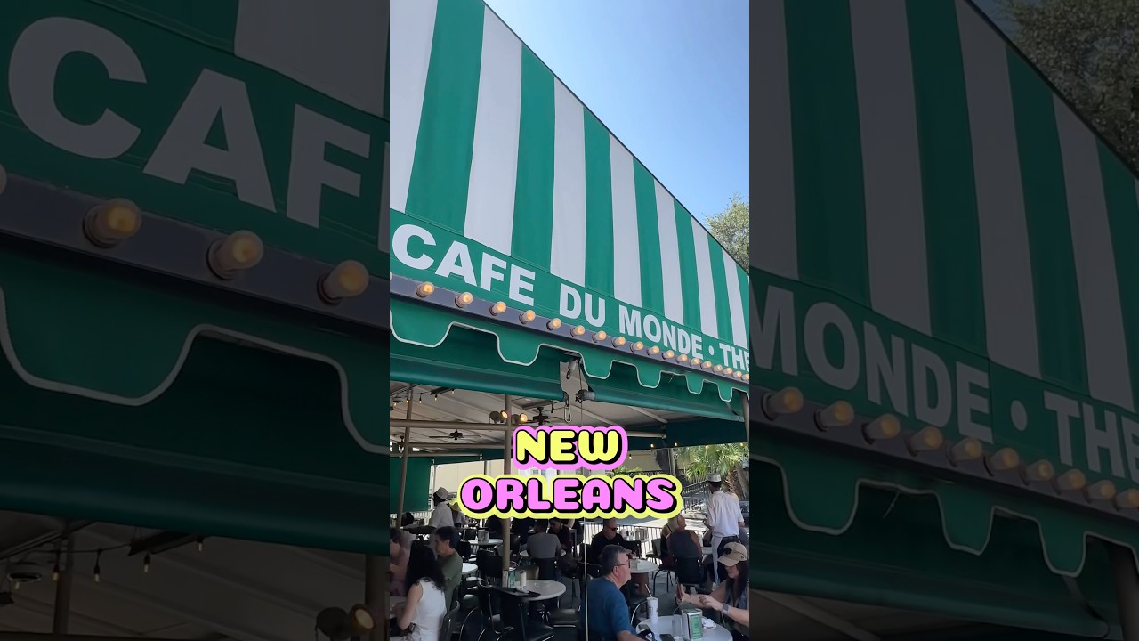 Let&rsquo;s try beignets at Cafe du Monde NEW ORLEANS #travelcreator #neworleans #cafedumonde