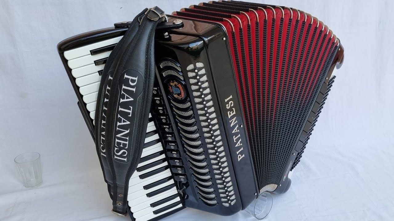 (25.000,00) Acordeon 120 Baixos Piatanesi Polifônica Já Eletrificada