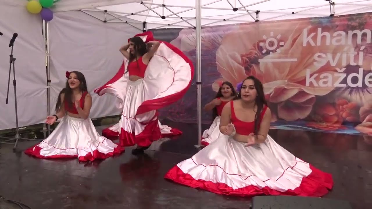 TANEČNÍ SOUBOR, č.4/10 - KHAMORO  2024 Praha, dětský den - park Portheimka