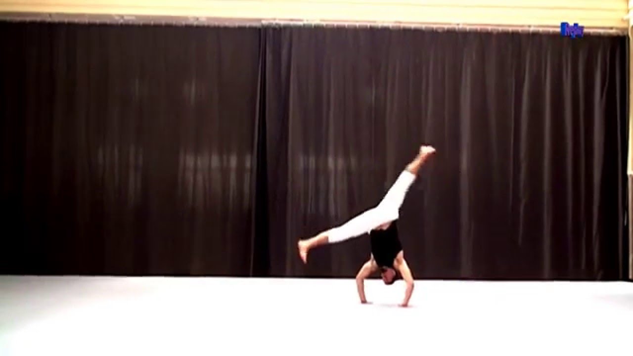 AU Bacardi -- Capoeira Move + Slow Motion
