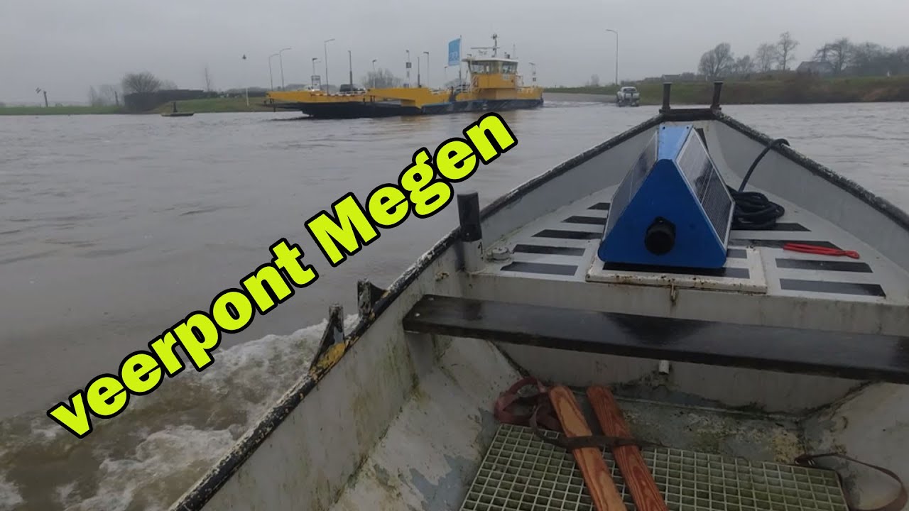 Het ankerlicht van de gierboot vervangen op zaterdagochtend.