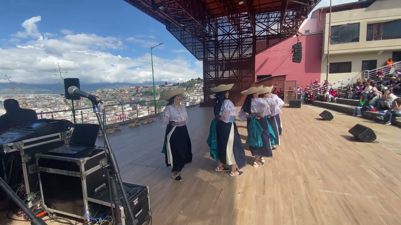 Danza Folclórica AYMURAY en el Festival de Danza del Adulto FFF 2026 Ambato-Ecuador