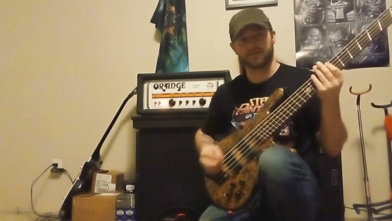 Spector VS Rickenbacker