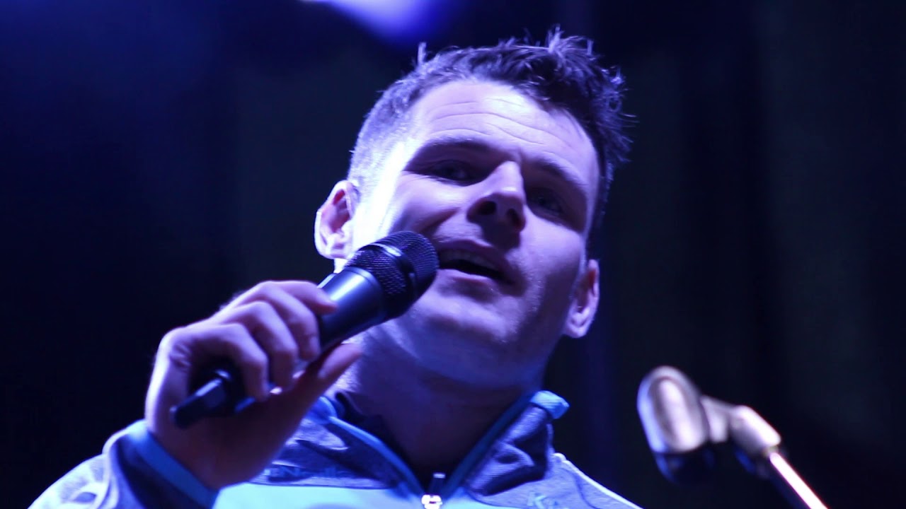 Dublin's Kevin McManamon sings 'The Rare Auld Times'
