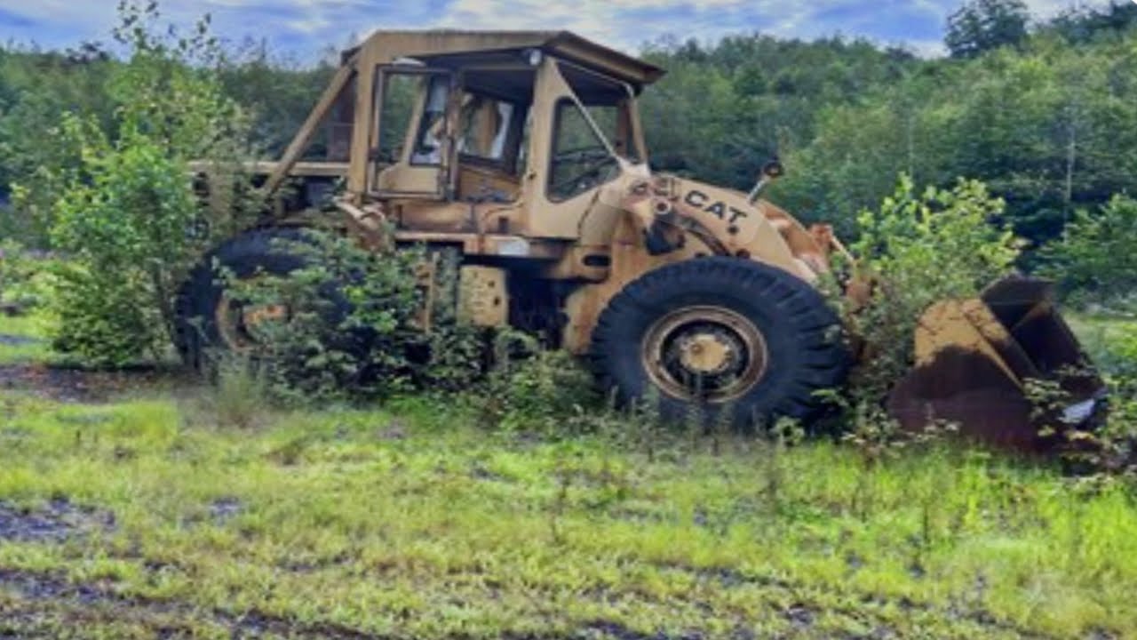 Amazing Restoration of an Abandoned Caterpillar Loader: From Rust to Glory -A 90-Days Transformation