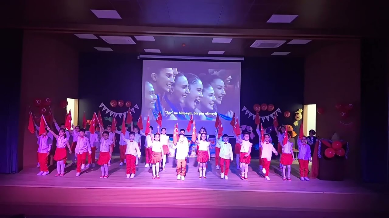 PARLA şarkısı, 23 Nisan Gösterisi