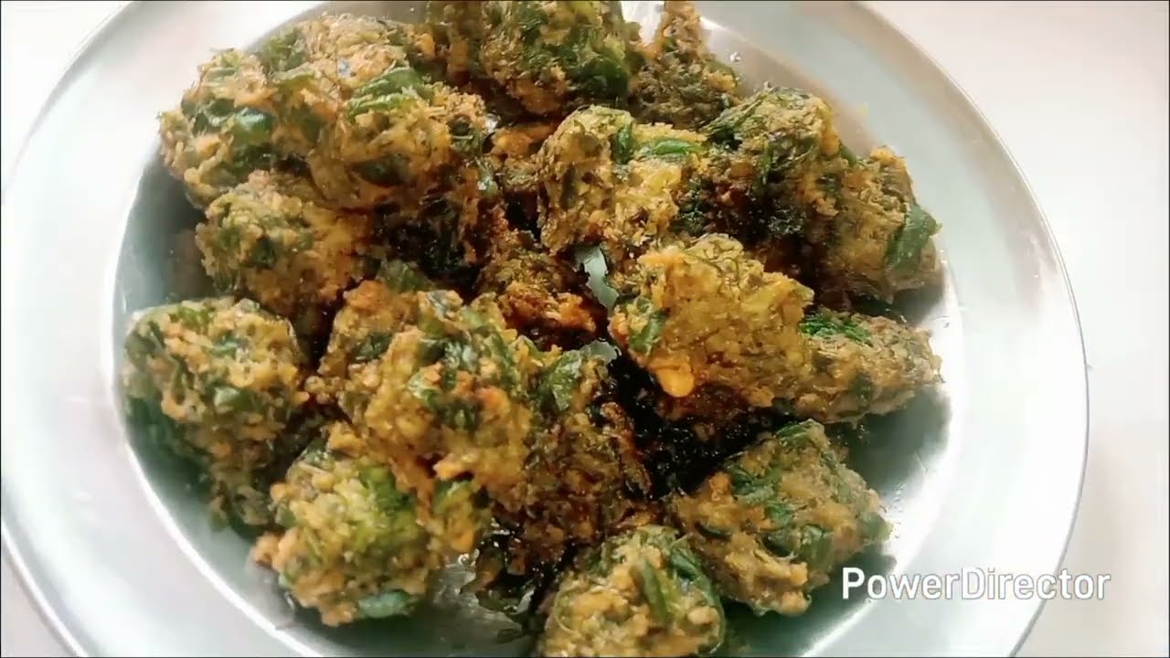  mutter dal mein shamil karein palak aur soya  crispy pakode 😋  tasty snacks 👌🏼