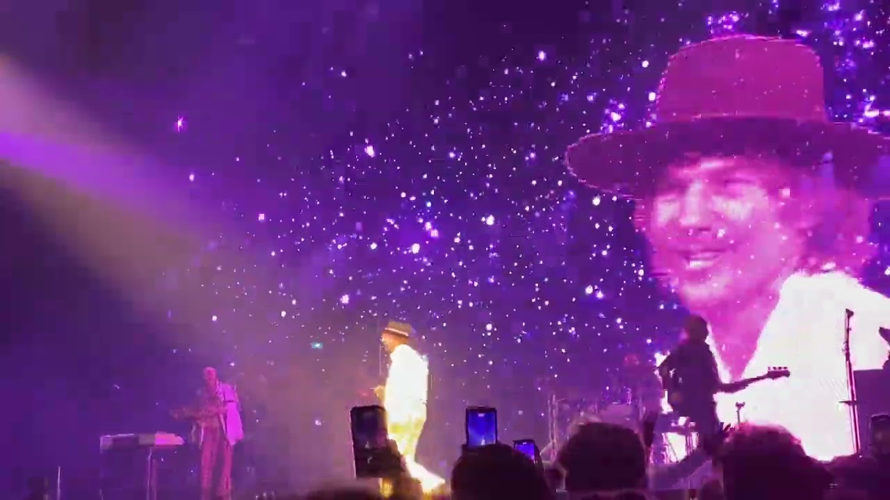 Håkan Hellström Magiskt men tragiskt live i Örebro 21 februari 2026 @hakanhellstromofficial 