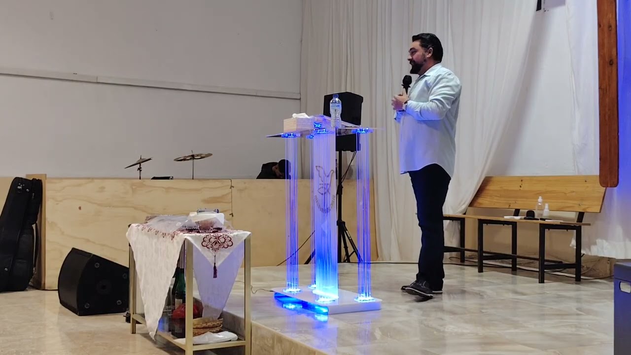 Coro del barrio del cristo 1 Parte del culto hermano Monchi bendecido para bendecir amén 