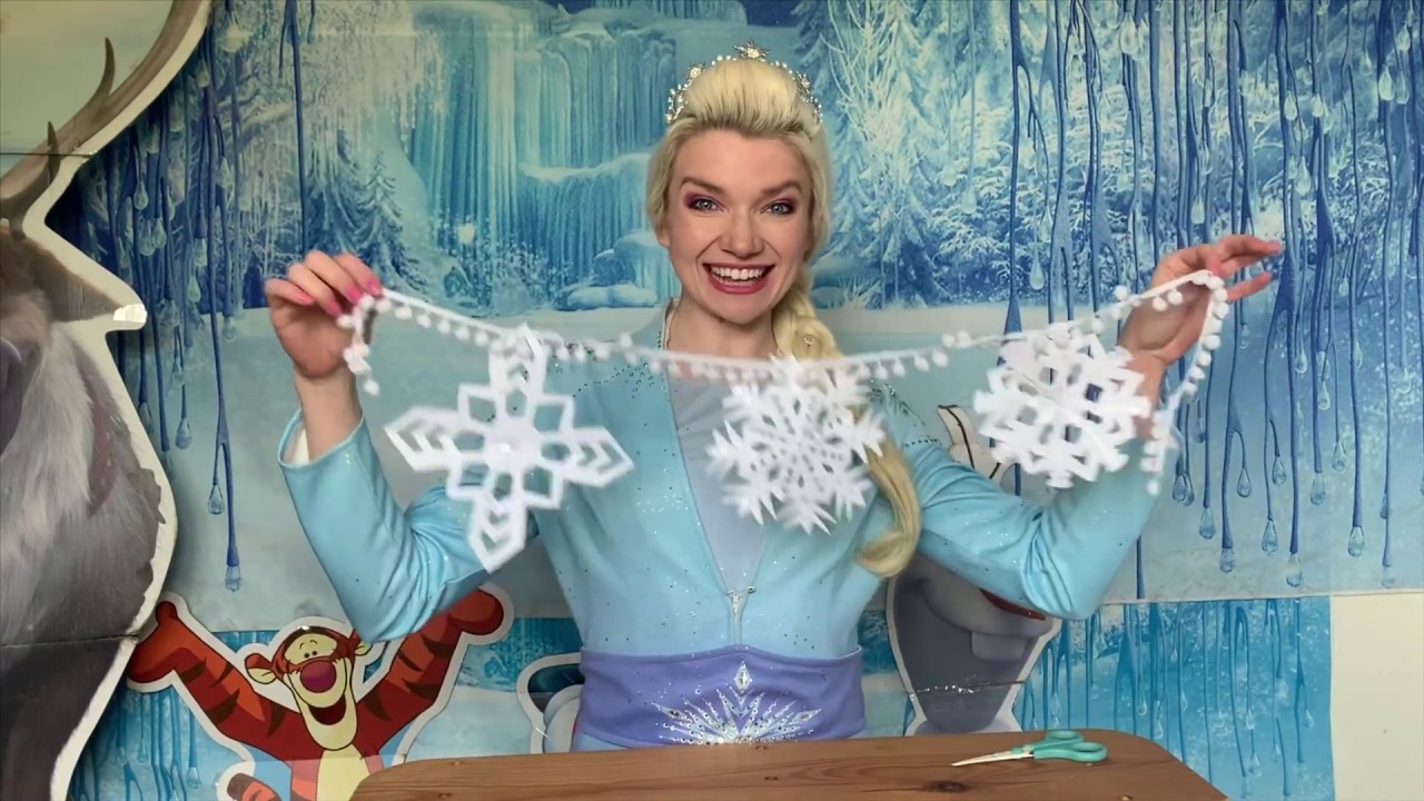 How To Make Snowflake Party Bunting! - Frozen Party Decorations