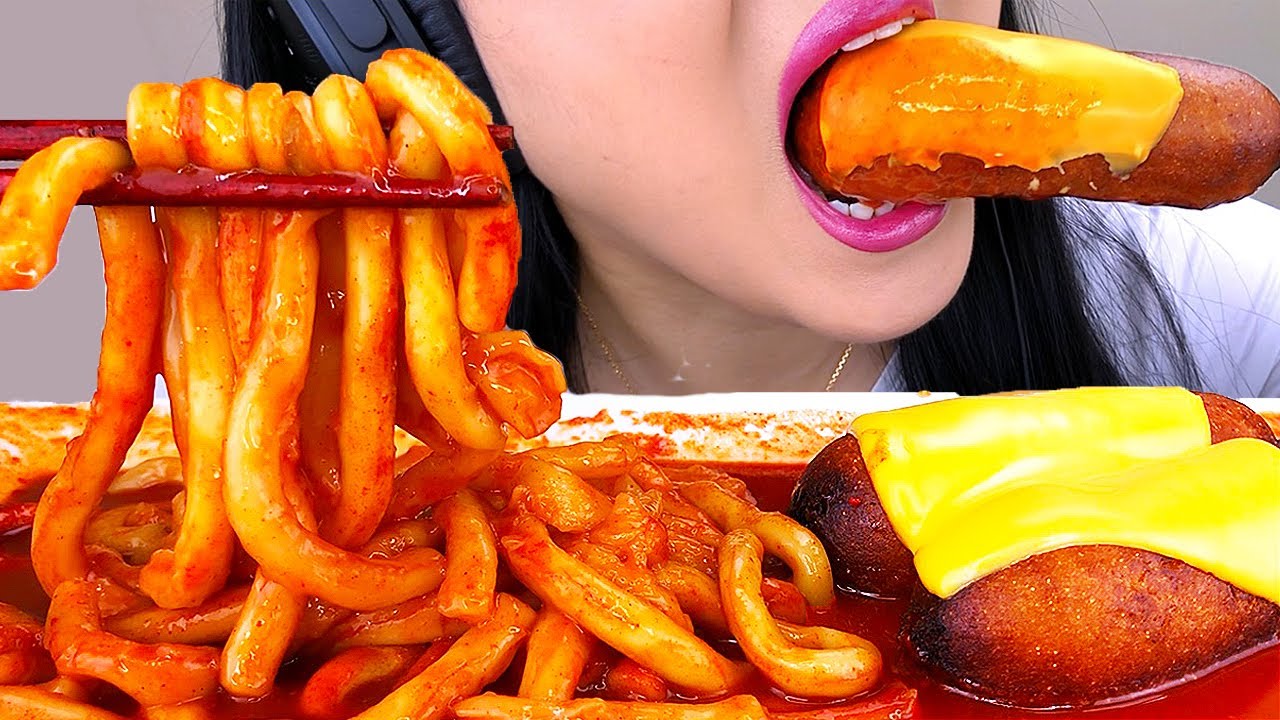 ASMR SPICY LONG NOODLE RICE CAKE  + CHEESY CORN DOG 누들 떡볶이 먹방 (NO TALKING) EATING SOUNDS | ASMR Phan