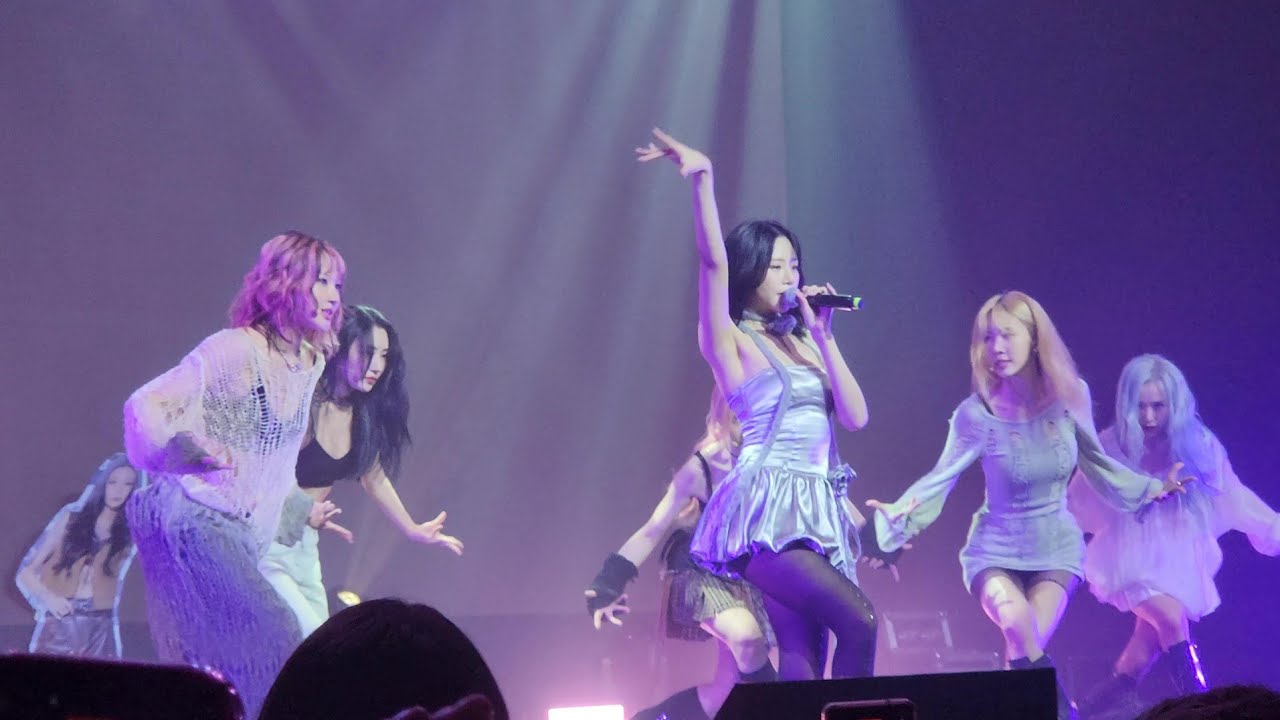 Dreamcatcher (드림캐쳐) - 'Boca' @ Luck Inside 7 Doors in São Paulo (15.09.2024)