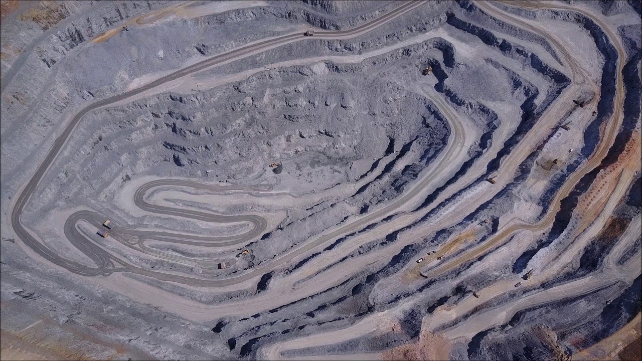 РМК Михеевский ГОК с высоты.Южный Урал .дрон DJI Mavic Pro