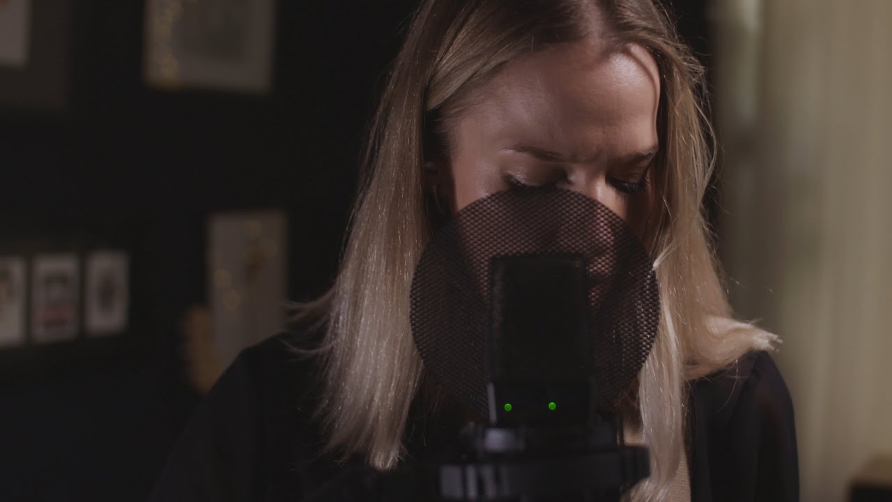 Leelo - Last Goodbye (Live)