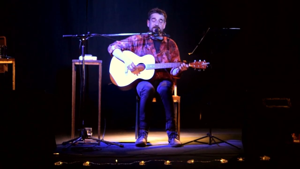 Santiago Moraes - Perdida en el Fuego en vivo en el CC Nuestra America