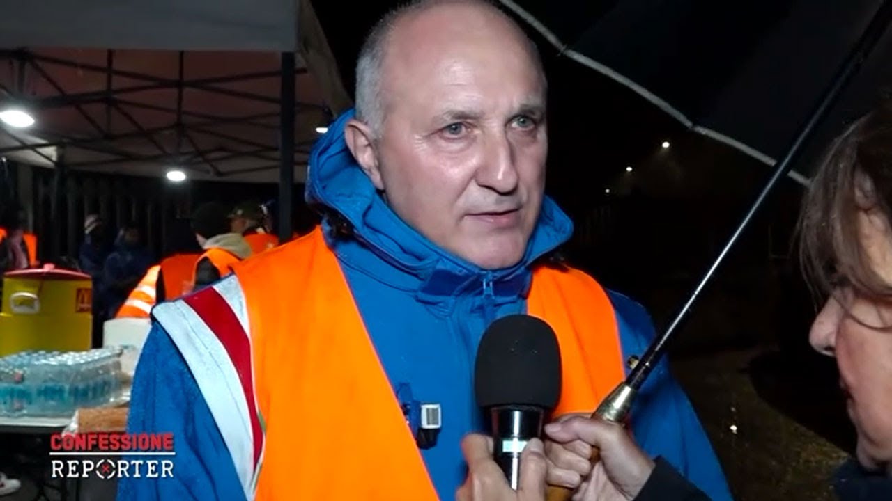 CONFESSIONE REPORTER: Milano, il bosco della droga - Simone Feder