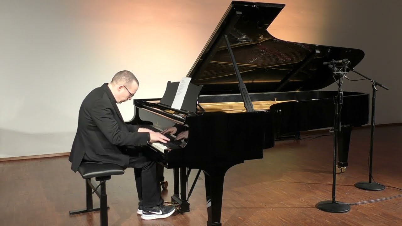 Elton John: Breaking Hearts (Ain't What It Used To Be) (Elton John/Bernie Taupin) - Piano Version