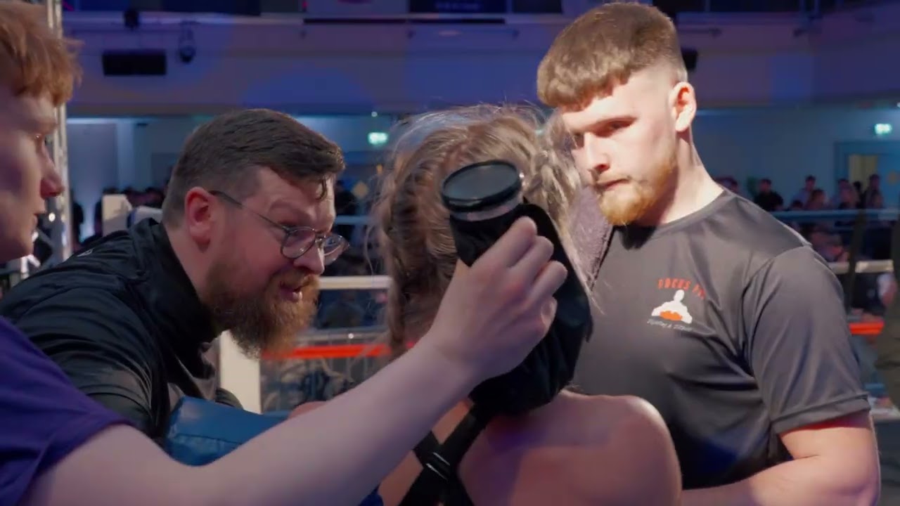 Gorilla Boxing Unleashed Fury - ￼ Holly Christian vs Carolyn Wright