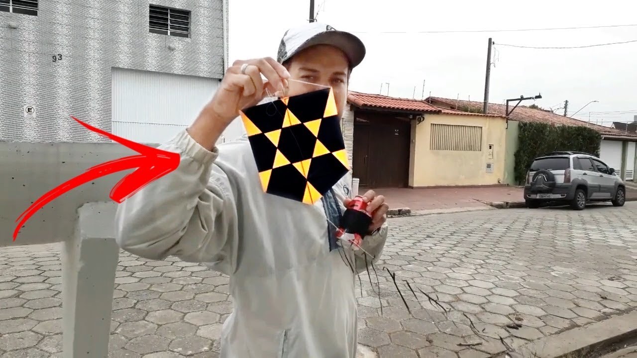 Mini pipa latão de 22cm com 12 metros de rabiola será que subiu? « Renatinho8263 »