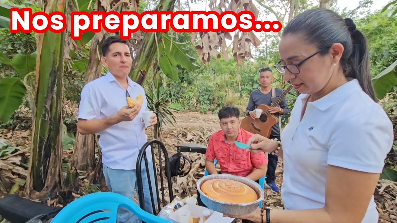  Lucía nos Trae un Manjar para tener Fuerzas de Cantar