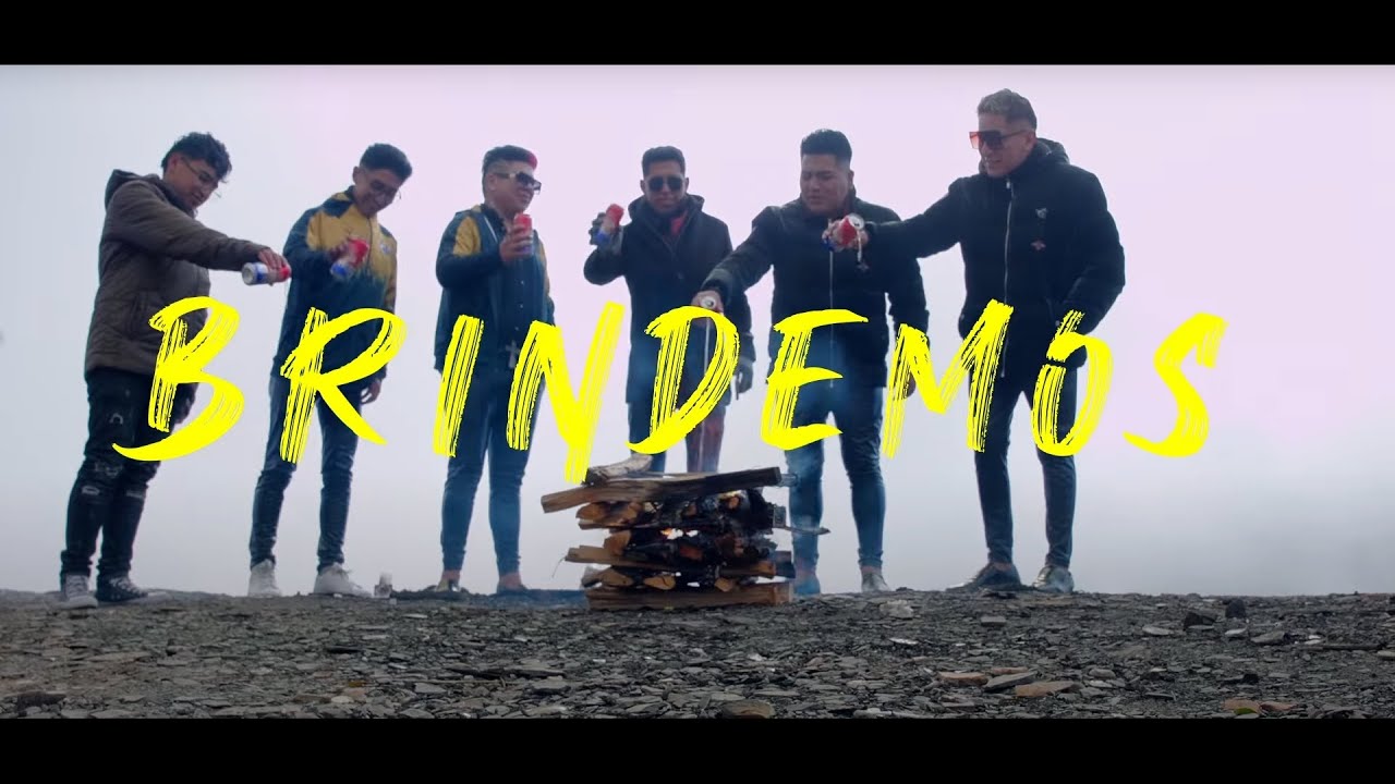 SANTA LOCURA - MIX BRINDEMOS  (VIDEO  OFICIAL)