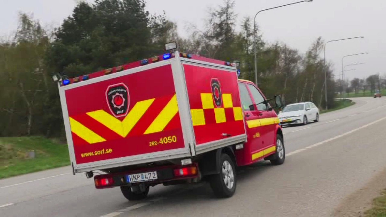 TOMELILLA (9340+4050) HJÄRTSTOPP räddningstjänsten sörf + premedic brandbil & ambulans i utryckning
