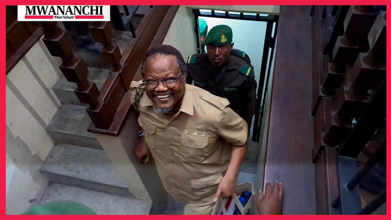 TUNDU LISSU APANDISHWA KIZIMBANI MAHAKAMA KUU, WAFUASI WAIBUA SHANGWE