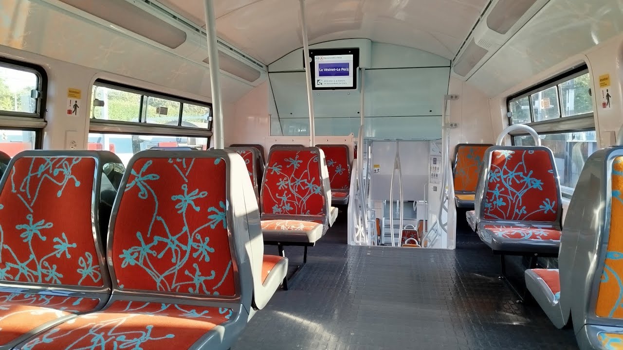RER A RATP : La Mise en Service Commerciale des Deux premiers MI2N Altéo Rénovés .