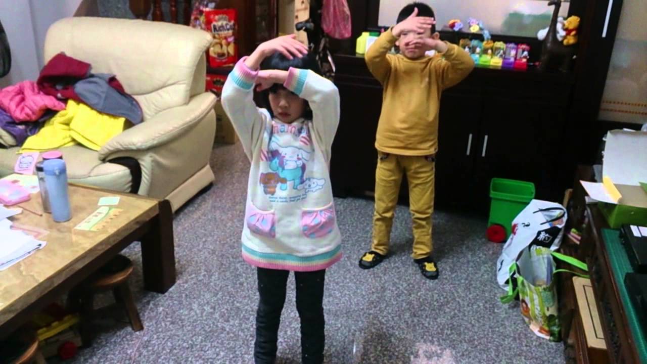 小朋友學煉法輪功(第四套法輪周天法)