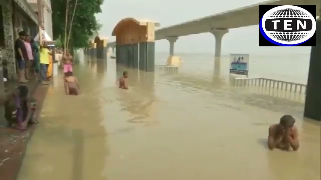 Bihar: The water level of Ganga River rises to danger level amid incessant rainfall