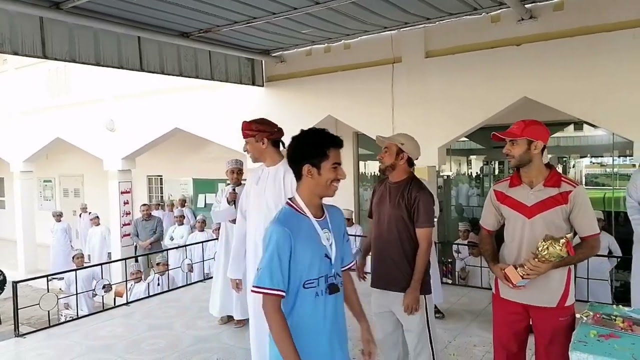 تكريم الفصول الحاصلة على المراكز الأولى في دوري كرة القدم للعام الدراسي ٢٠٢٢ / ٢٠٢٣م