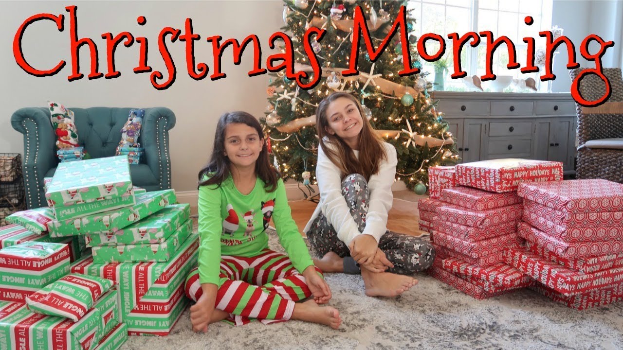 Christmas Morning Opening Presents 2018/ Emma and Ellie