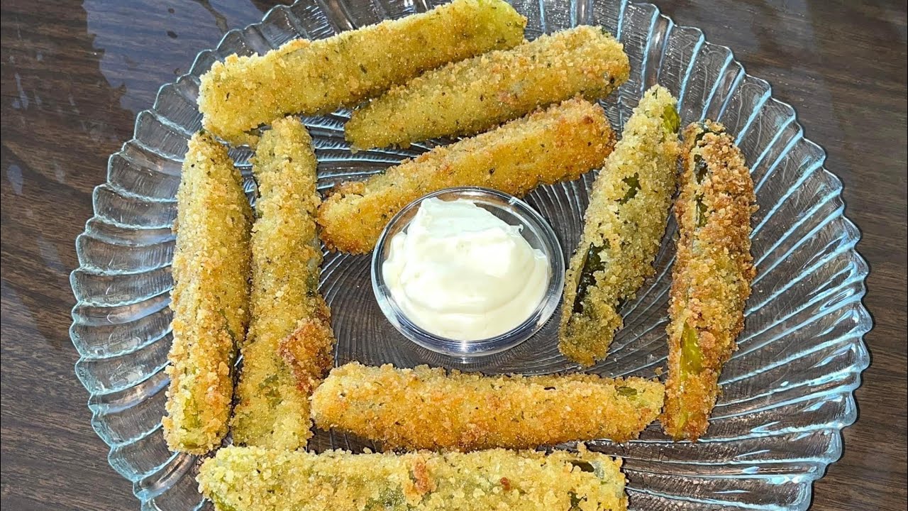 Fried Pickles | How To Make Southern Fried Pickles | GameDay Recipe | Ellen&rsquo;s Fall Baking Series