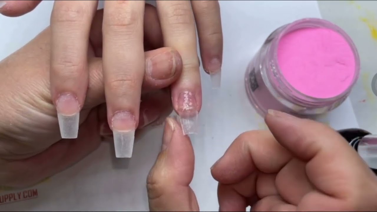 Cách Làm Dip bằng Gel Base không cần Activator - Design Trái Tim cơ bản by Christine Lam